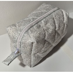 Kosmetická taštička stříbrná