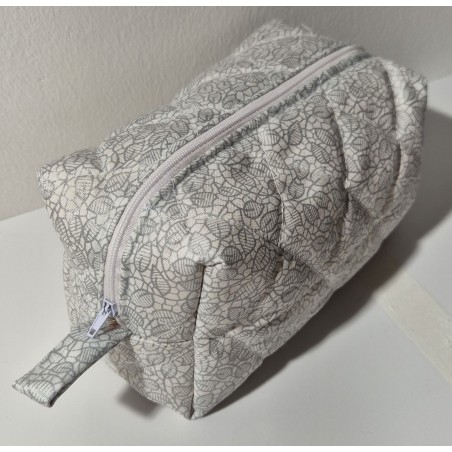 Kosmetická taštička stříbrná